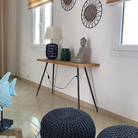 Theasis Apartment Pera Gyalos Buitenkant foto